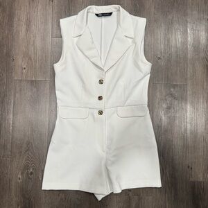 Zara Ivory Sleeveless Blazer Style Romper with Buttons Sz Small